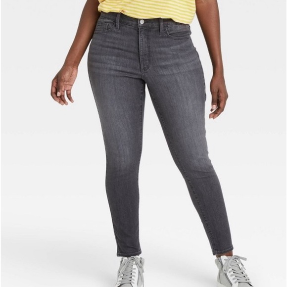 Universal Thread Jeans - Picture 1 of 5